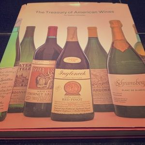 Vintage Treasury ofAmerican Wines CoffeeTable Book